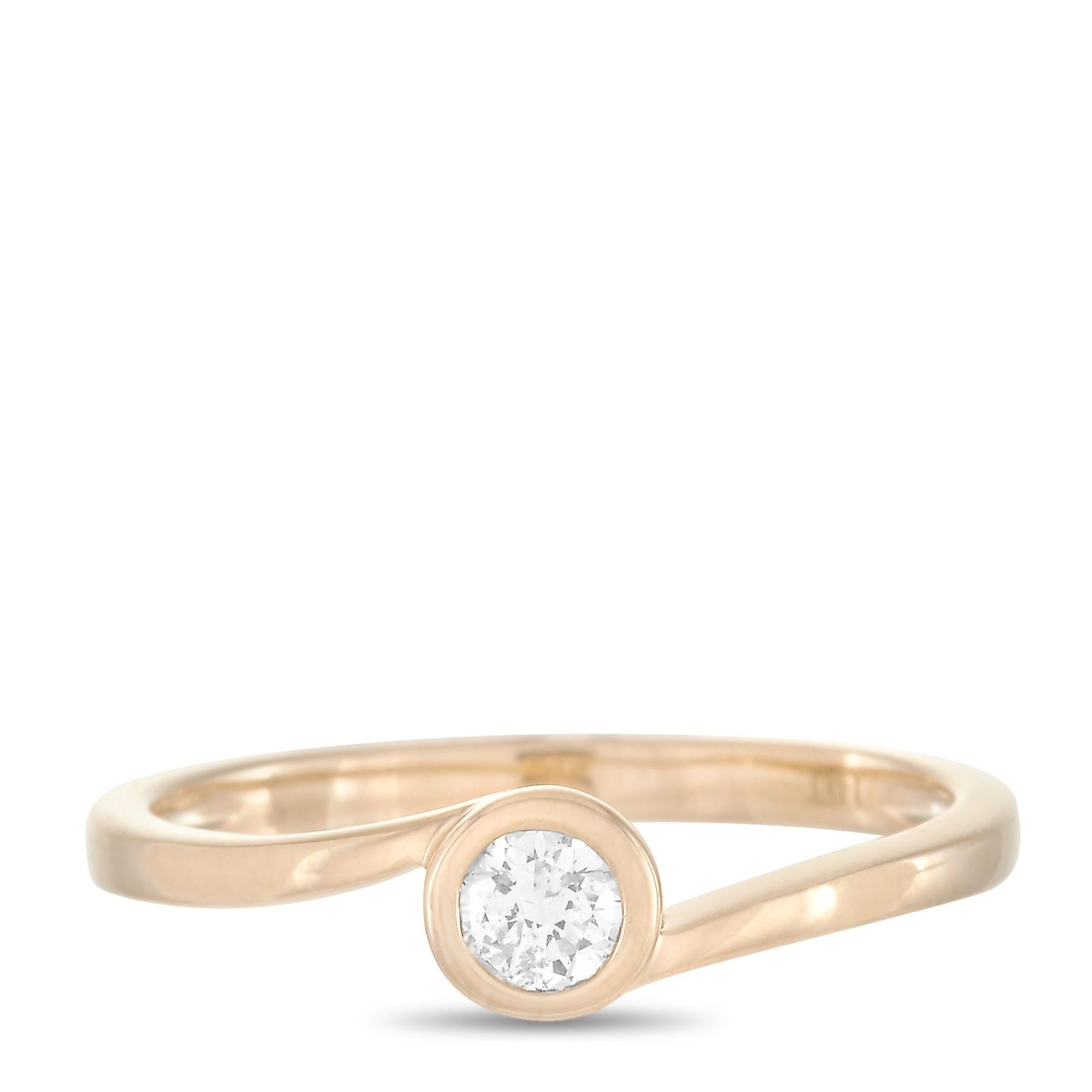 Round Cut LB Exclusive 14K Yellow Gold 0.26 Ct Diamond Ring For Sale