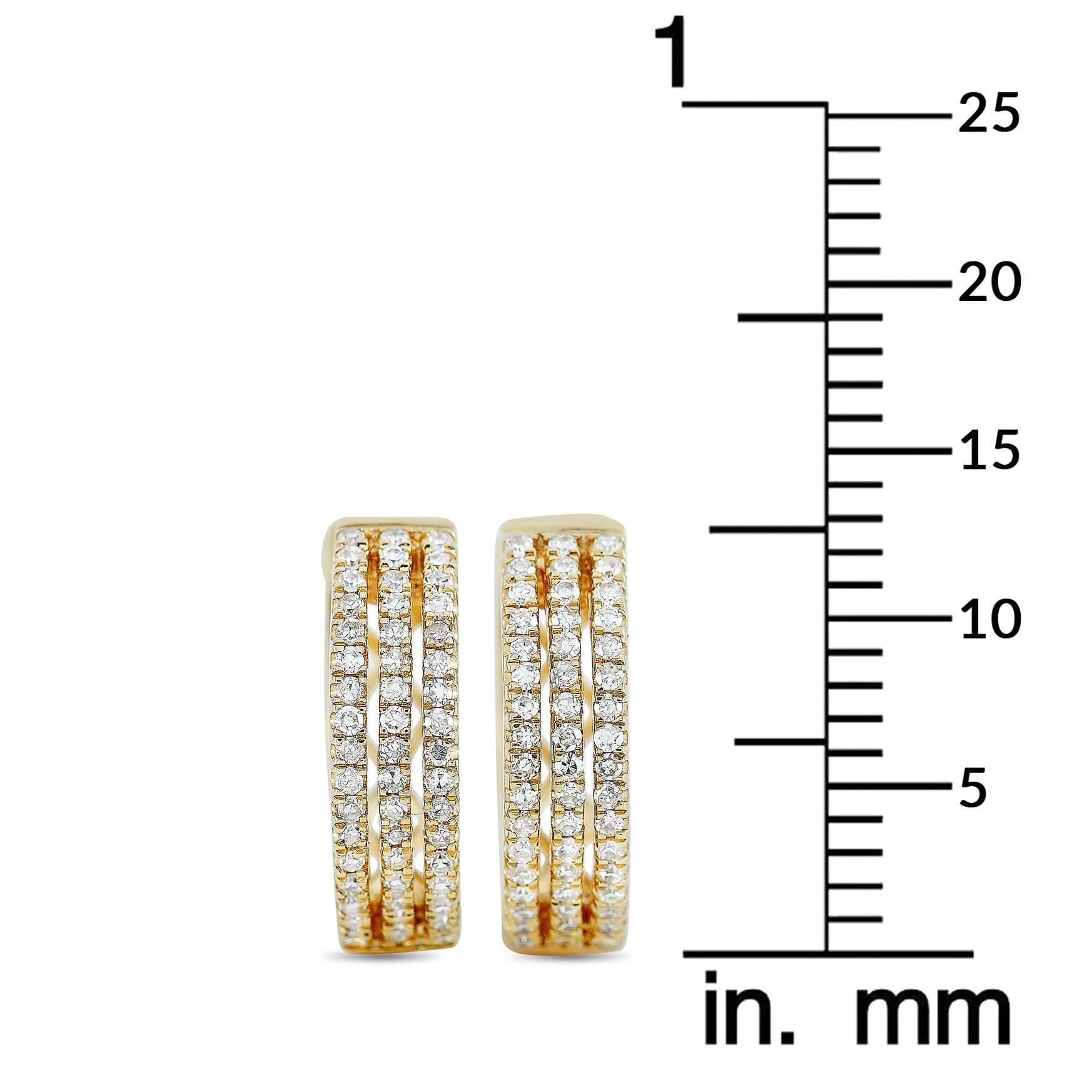 LB Exclusive 14 Karat Yellow Gold 0.33 Carat Diamond Hoop Earrings In New Condition In Southampton, PA