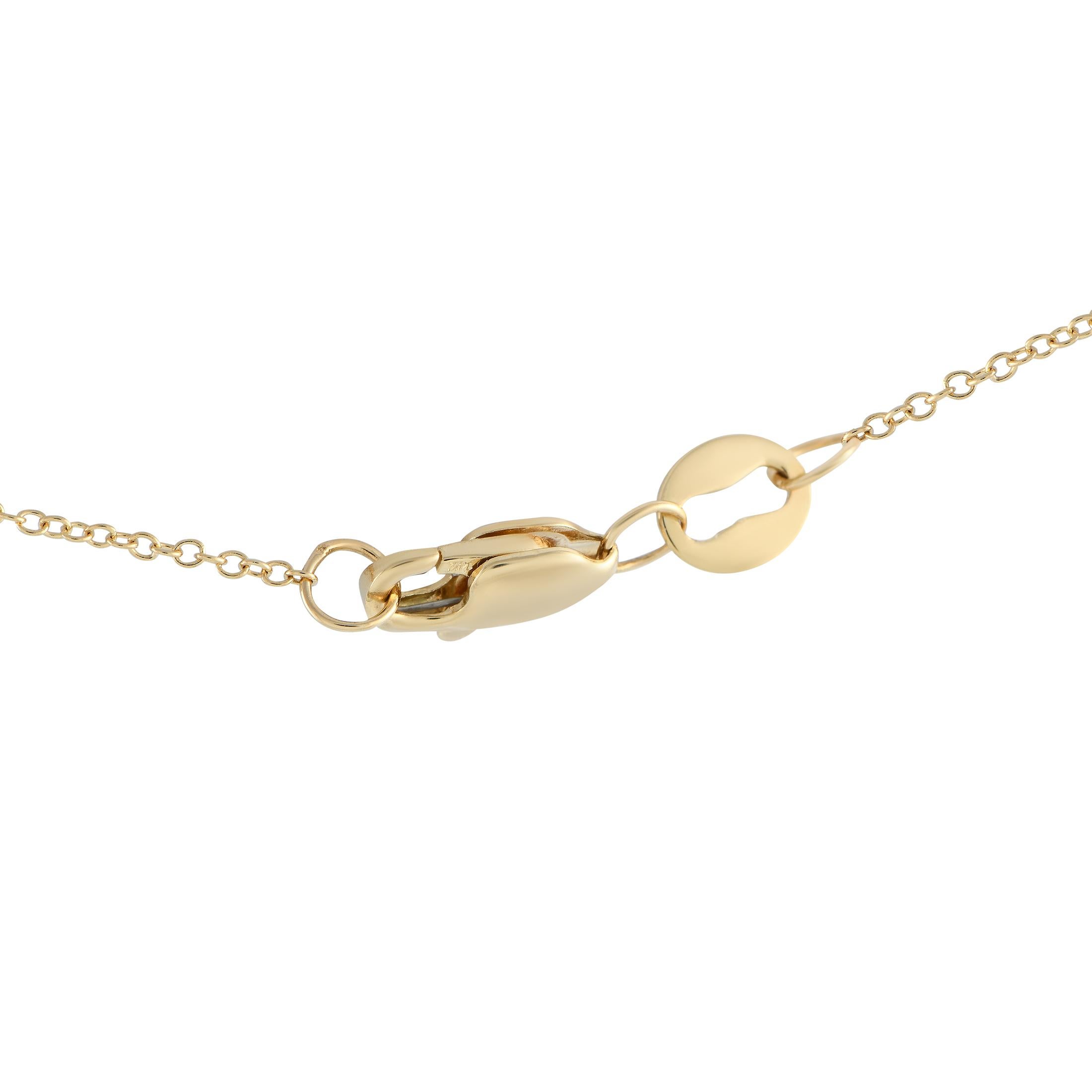 Tanto si lo llevas solo como en capas con algunos de tus favoritos, este collar de racimo de diamantes te garantiza una dosis de elegancia a tus looks. El 15,5