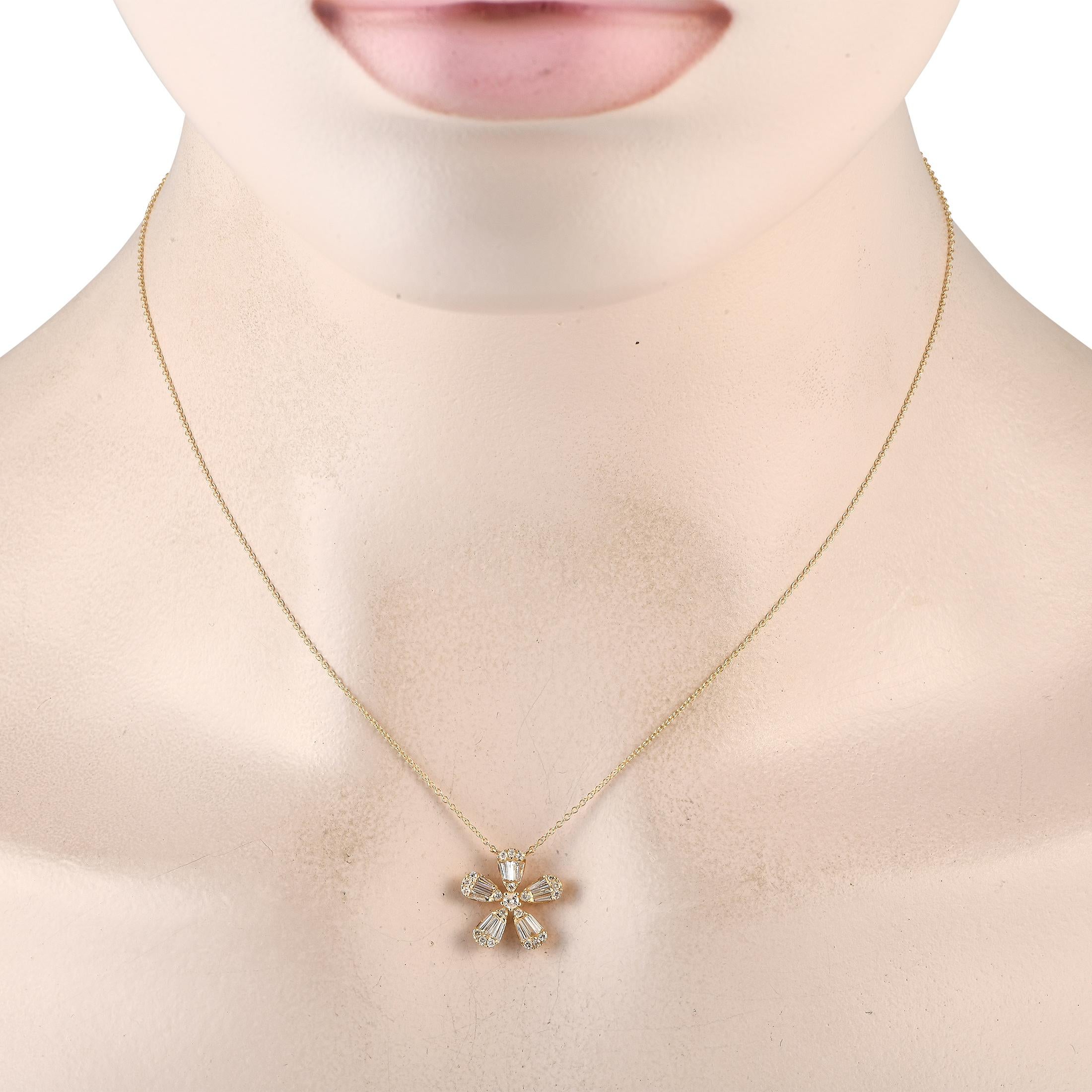 LB Exclusive 14K Yellow Gold 0.65ct Diamond Flower Necklace NK01351 In New Condition For Sale In Southampton, PA