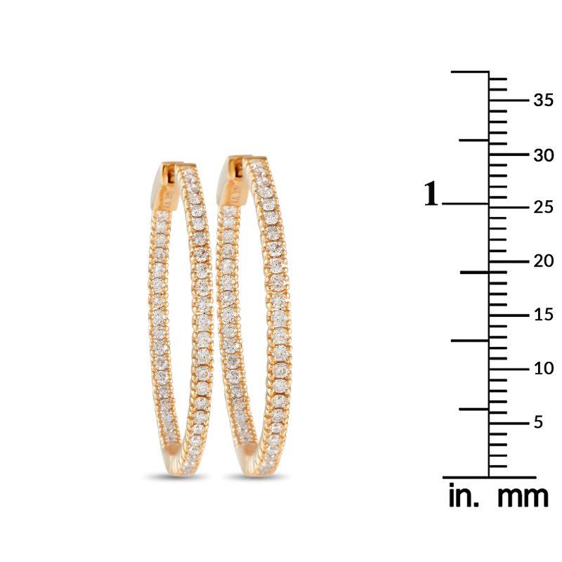 Round Cut LB Exclusive 14k Yellow Gold 1.17ct Diamond Inside-Out Hoop Earrings For Sale