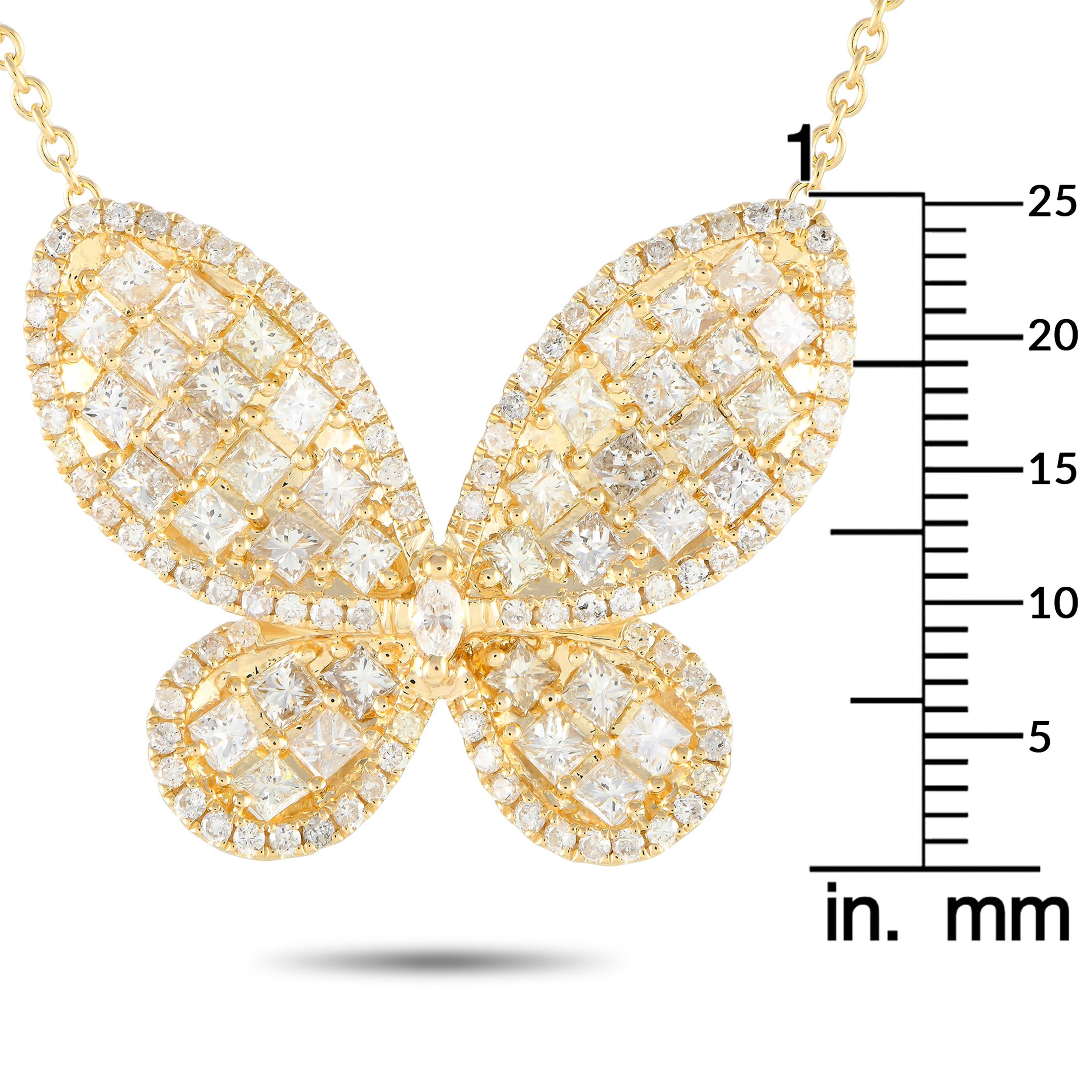 LB Exclusive Collana con farfalla in oro giallo 14K e diamanti da 3,73 carati In condizioni Nuovo in vendita a Southampton, PA