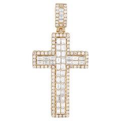 Ciondolo a croce con diamante da 9,43 carati in oro giallo LB Exclusive 14K
