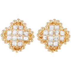 LB Exclusive 18 Karat Yellow Gold 0.66 Carat Diamond Quatrefoil Stud Earrings