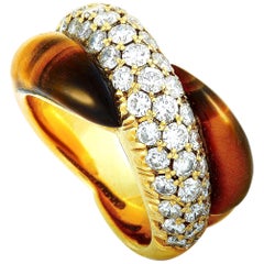 LB Exclusive 18 Karat Yellow Gold 1.20 Carat Diamond and Cat
s Eye Ring