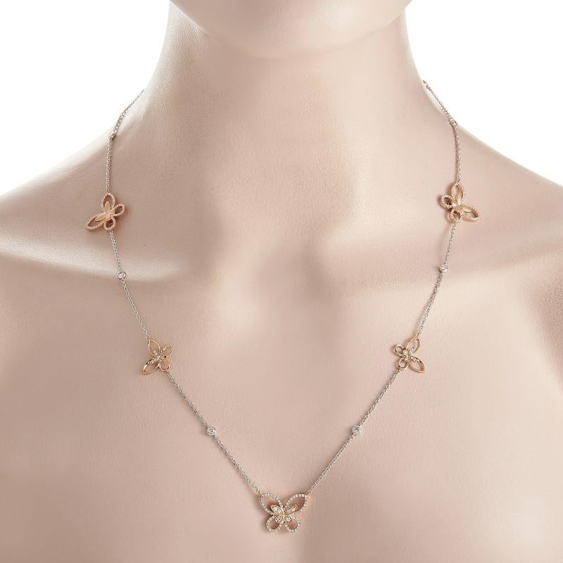 Des accents de papillons travaillés de façon complexe font de ce collier de 36 201D ; une pièce de bijouterie étonnante qui capturera instantanément votre imagination. Fabriqué en or rose et blanc 18 carats, les diamants d'un poids total de 5,0