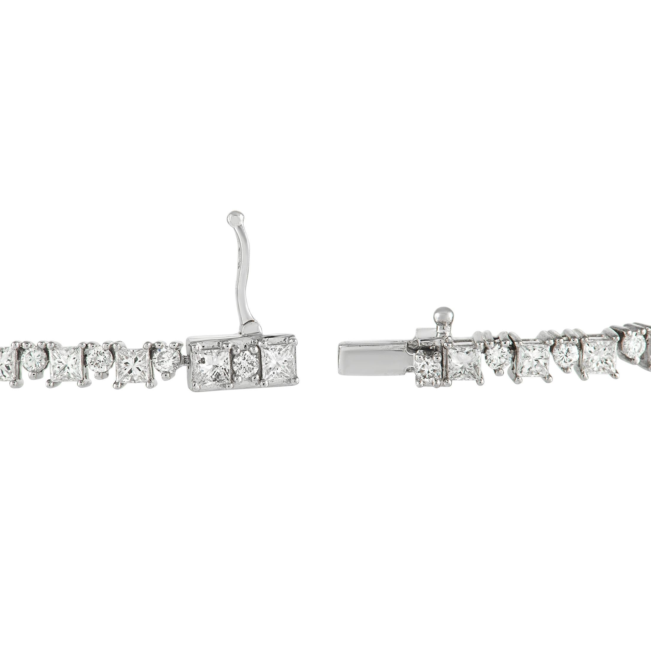 Taille ronde LB Exclusive Collier en or blanc 18 carats avec 12,07 carats de diamants