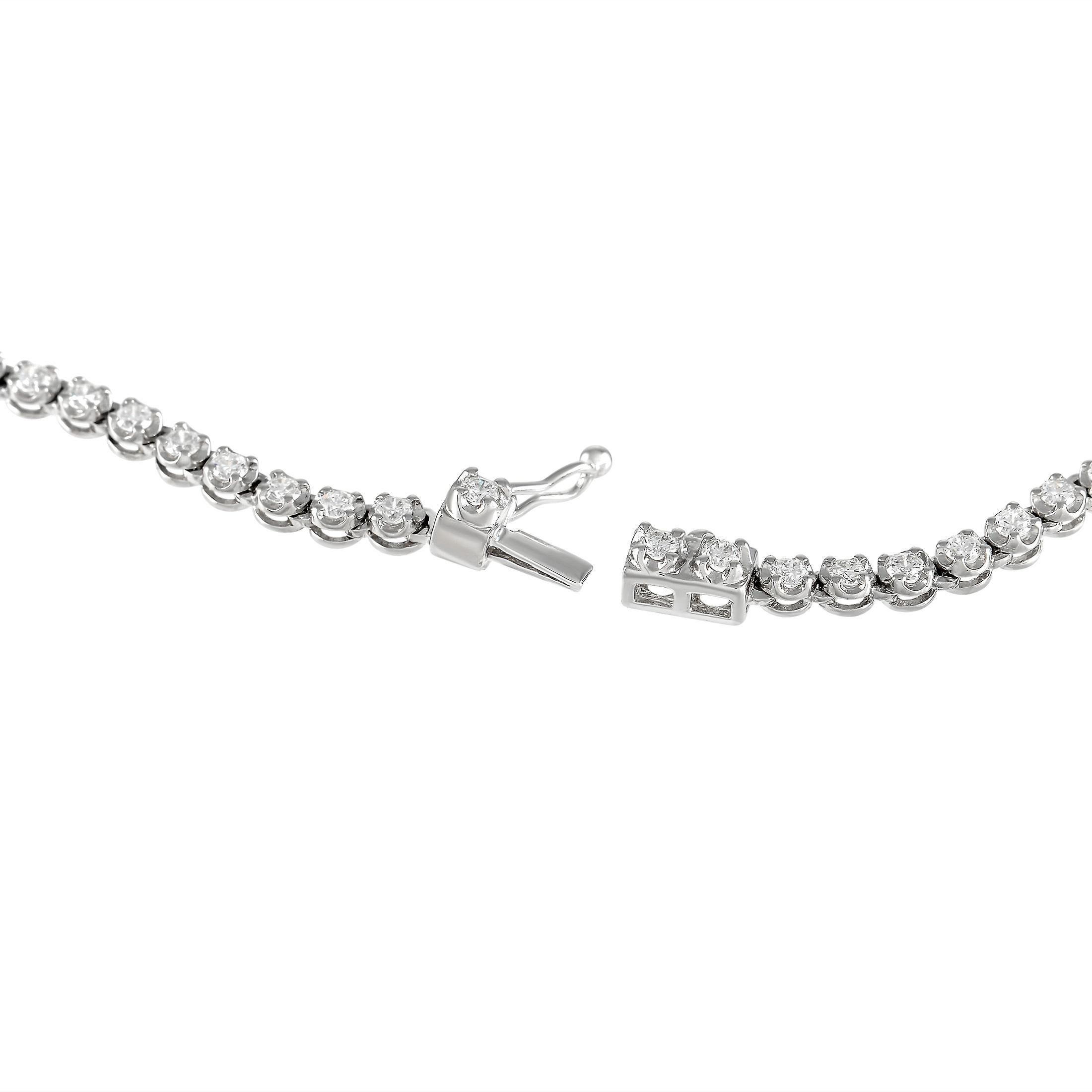 LB Exclusive 18K White Gold 12.15 Ct Diamond Necklace In New Condition In Southampton, PA