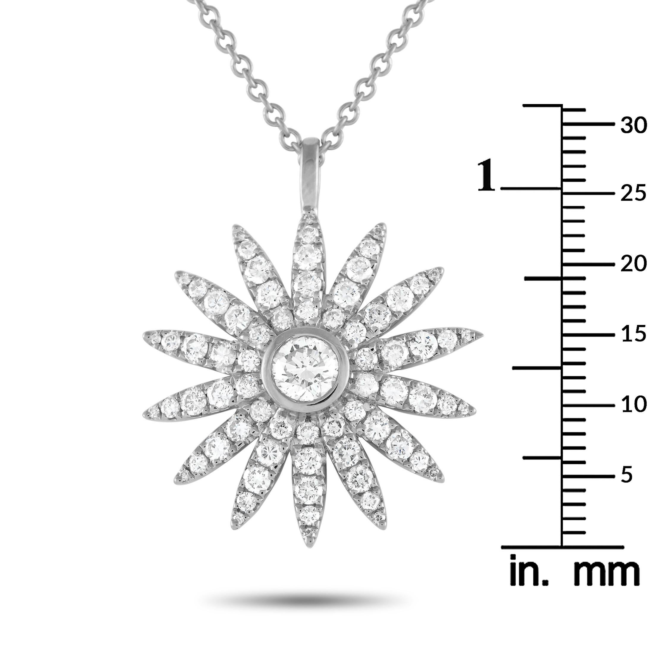 18K White Gold 1.80ct Diamond Sunflower Necklace In New Condition For Sale In Southampton, PA