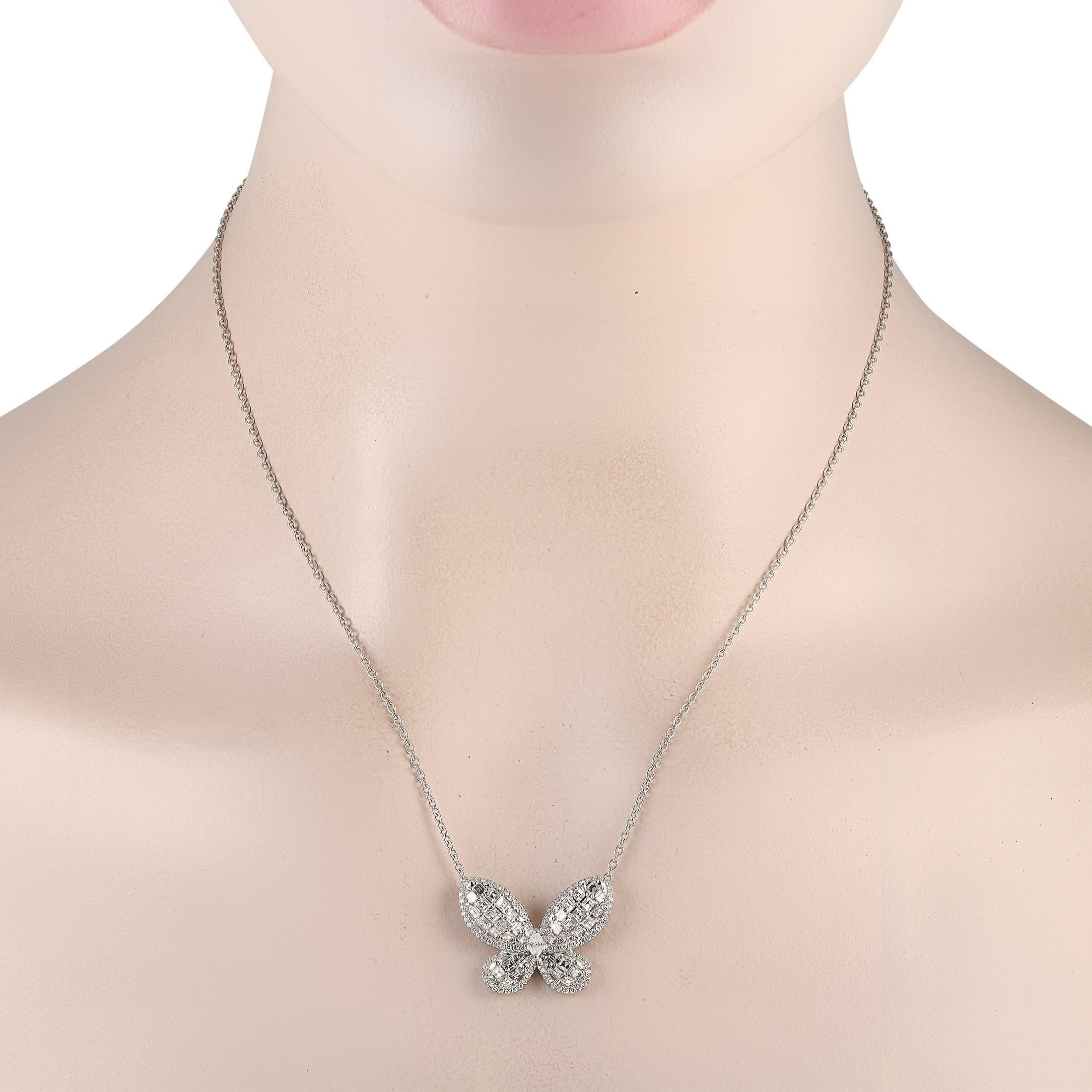 Symbole de transformation, ce collier en or blanc avec un pendentif papillon incrusté de diamants offre une déclaration de style significative. Vous adorerez la façon dont les diamants ronds et carrés reflètent la lumière, apportant un peu de joie