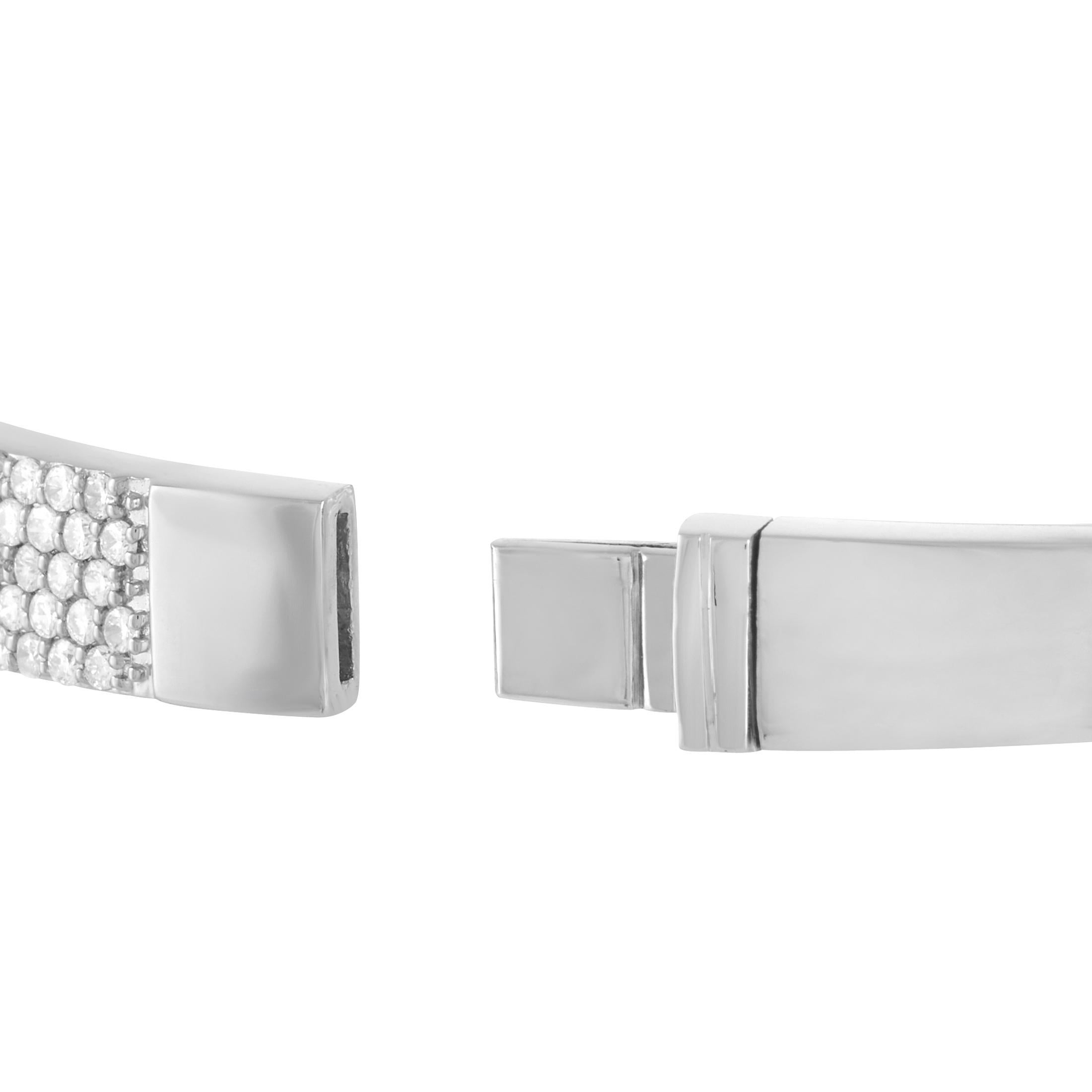 Round Cut LB Exclusive 18K White Gold 2.42 Ct Diamond Bracelet For Sale