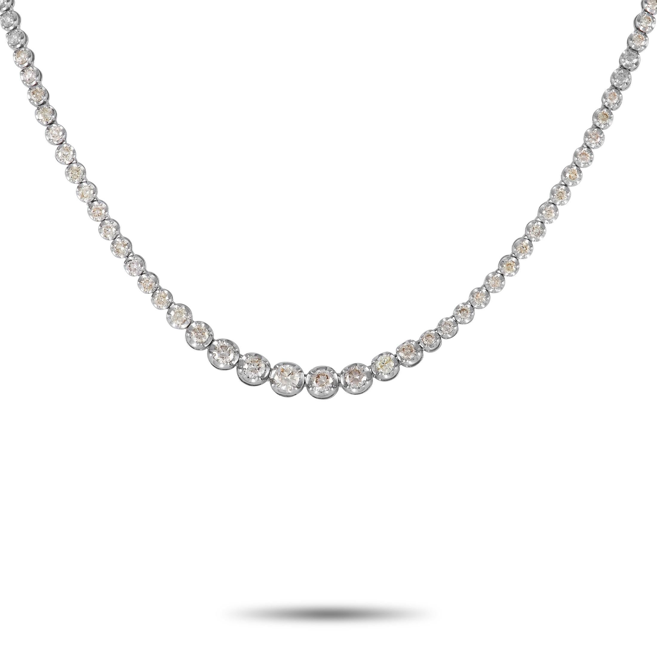 LB Exclusive 18K White Gold 5.0 Ct Diamond Graduated Tennis Necklace In Excellent Condition In Southampton, PA