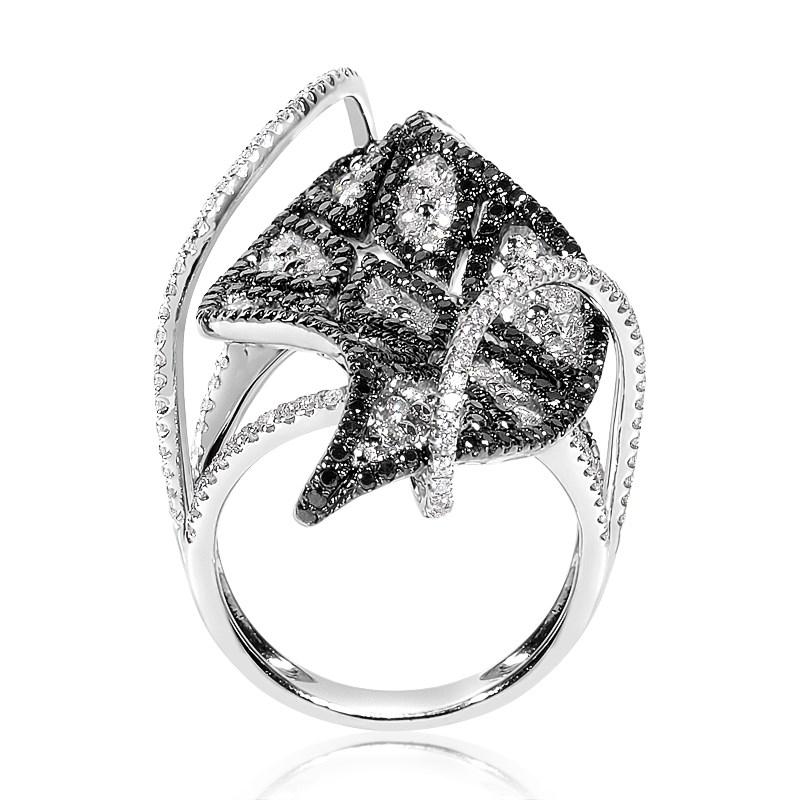 Round Cut LB Exclusive 18K White Gold Black & White Diamond Leaf Ring For Sale