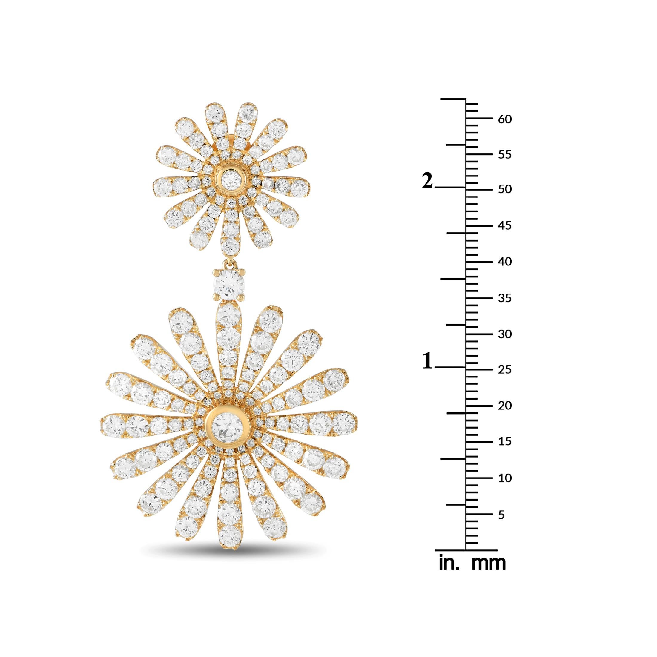 Round Cut LB Exclusive 18K Yellow Gold 13.35ct Diamond Daisy Drop Earrings For Sale