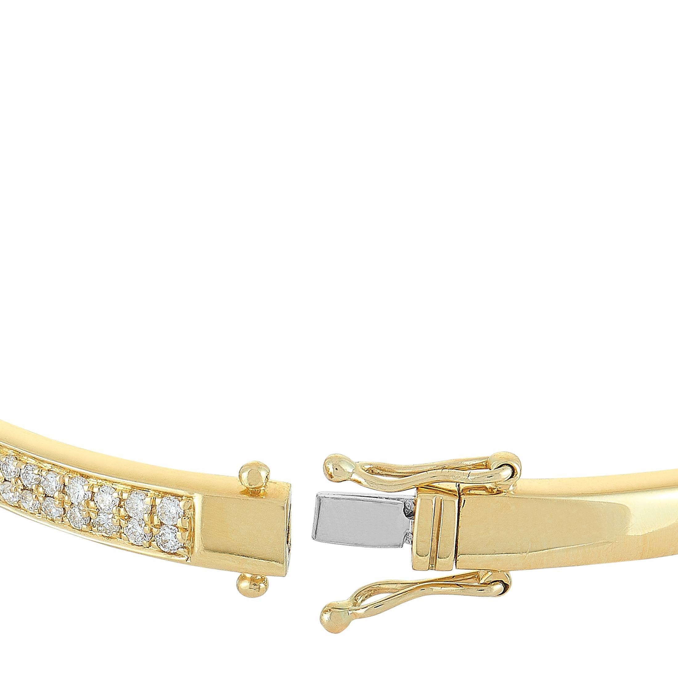 LB Exclusive 18 Karat Yellow Gold, 1.70 Carat Diamond Bangle Bracelet In New Condition In Southampton, PA