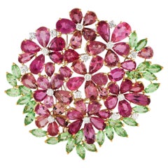 LB Exclusive Broche florale en or jaune 18 carats avec 1,80 carat de diamants, péridots et tourmalines