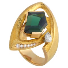 LB Exclusive 18K Yellow Gold 2.15 Ct Diamond and Emerald Ring