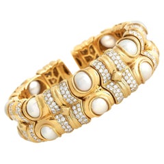 LB Exklusive Armband aus 18 Karat Gelbgold mit 2,50 Karat Diamanten und Perlen