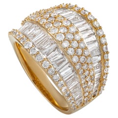 LB Exklusive Ring aus 18 Karat Gelbgold mit 3,55 Karat Diamanten