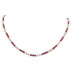 LB Exklusive Halskette aus 18 Karat Gelbgold mit 4,65 Karat Diamant und Rubin