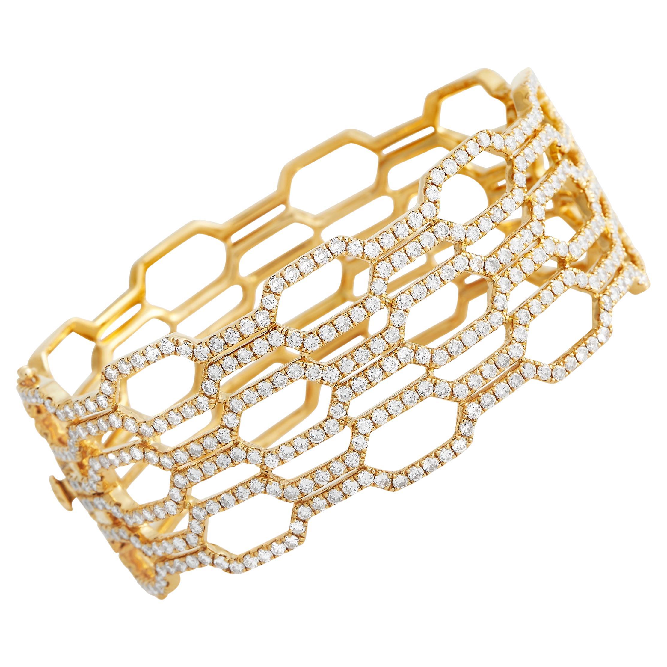 LB Exclusive 18K Yellow Gold 7.96ct Diamond Openwork Wide Bracelet For Sale