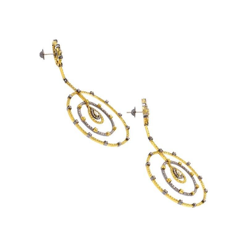 Round Cut LB Exclusive 18K Yellow Gold Multi-Diamond Drop Earrings For Sale