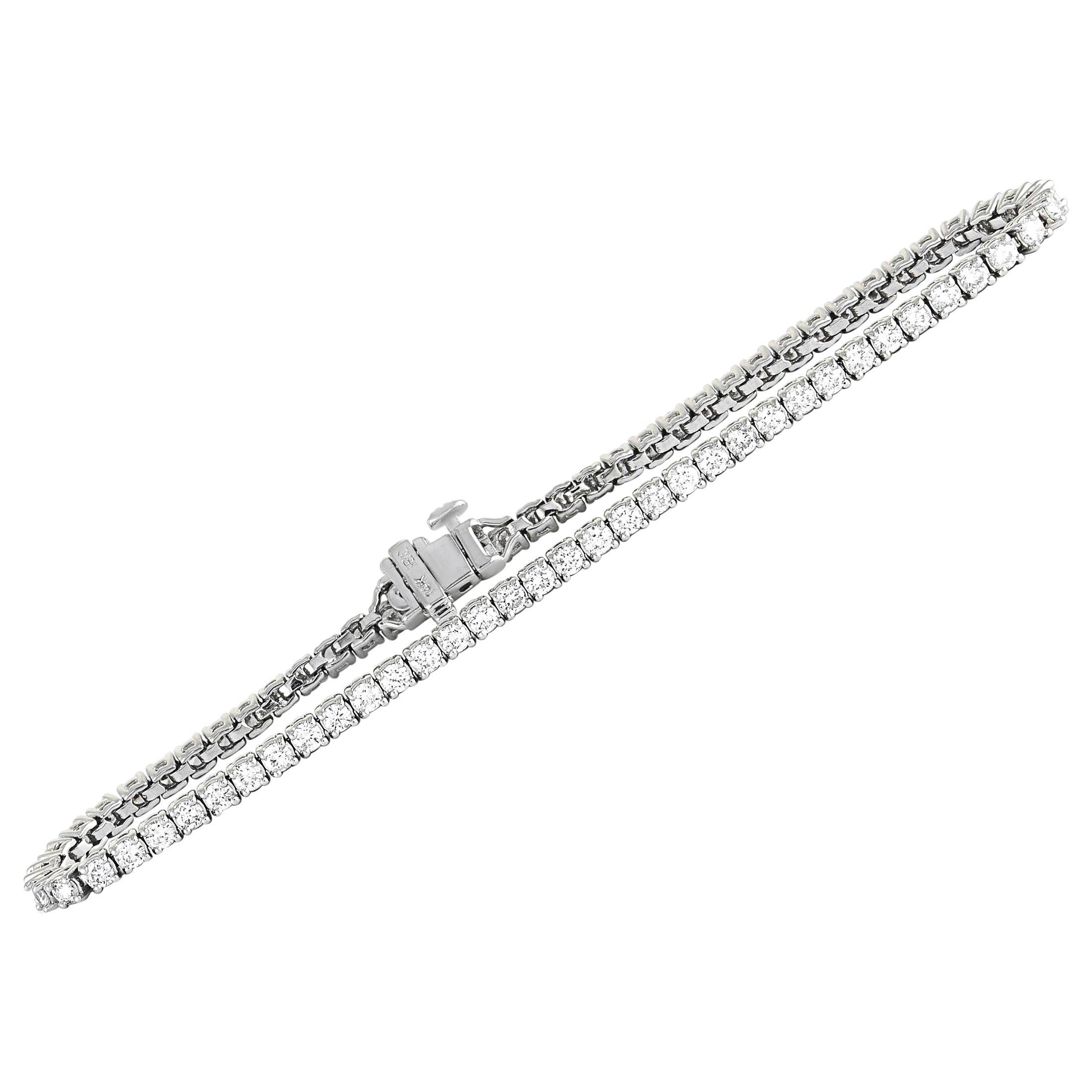 LB Exclusive, 2.89 Carat 14 Karat White Gold Diamond Tennis Bracelet
