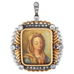 Pendentif français LB Exclusive en or jaune ancien avec diamants, rubis et perles de 0,65 carat