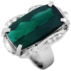 LB Exclusive Platinum 0.07 Carat Diamond and Tourmaline Ring LB Exclusive Platinum 0.07 Carat Diamond and Tourmaline Ring