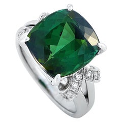 LB Exclusive Platinum 0.21 Carat Diamond and Tourmaline Ring LB Exclusive Platinum 0.21 Carat Diamond and Tourmaline Ring