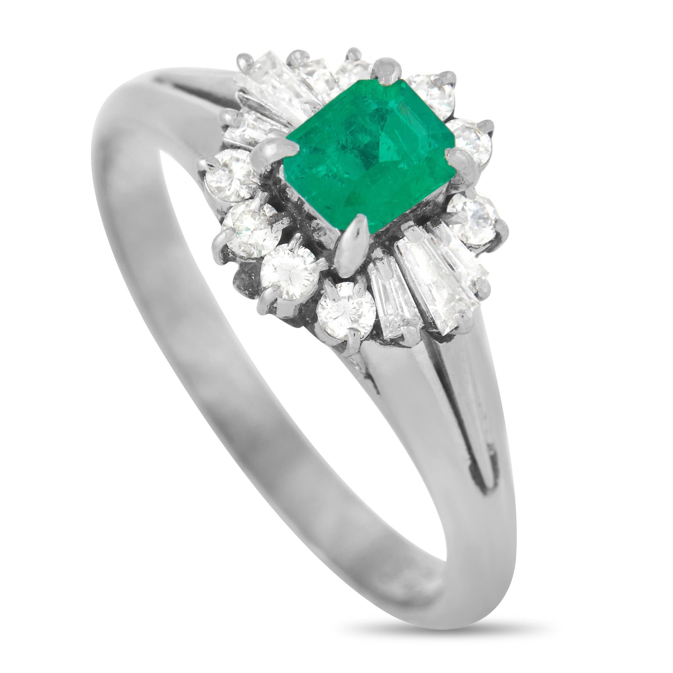 LB Exclusive Platinum 0.25 Ct Diamond and Emerald Ring In Excellent Condition In Southampton, PA
