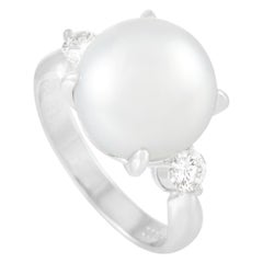 LB Exclusive Platinum 0.31 Carat Diamond and Pearl Ring