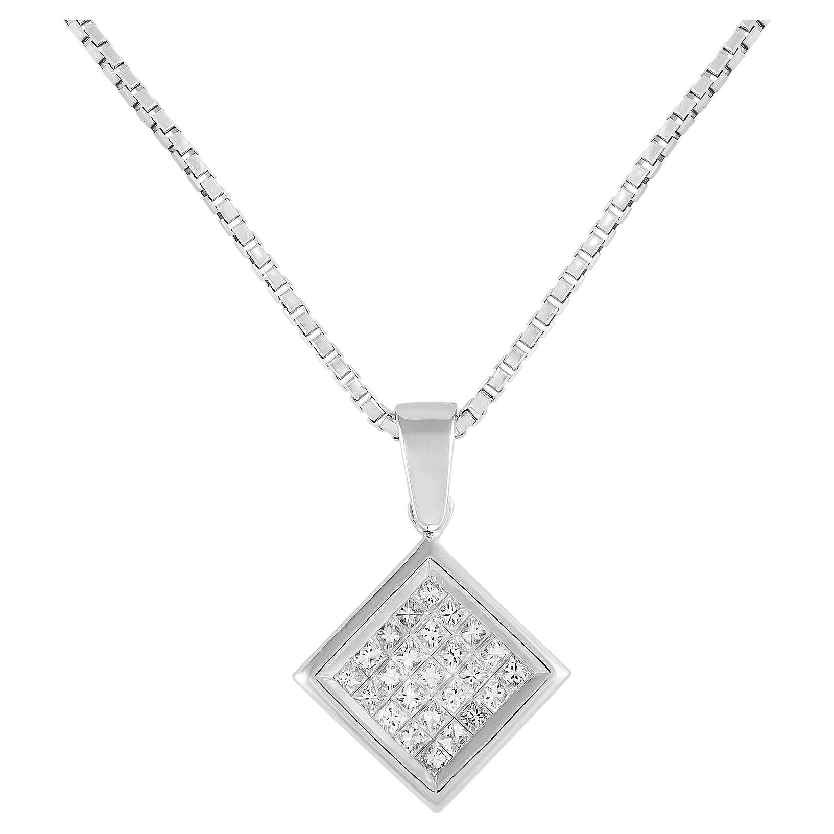 LB Exclusive Platinum 0.70ct Diamond Pendant Necklace MF15-100523 For Sale