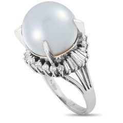 LB Exclusive Platinum 0.91 ct Diamond and Pearl Ring