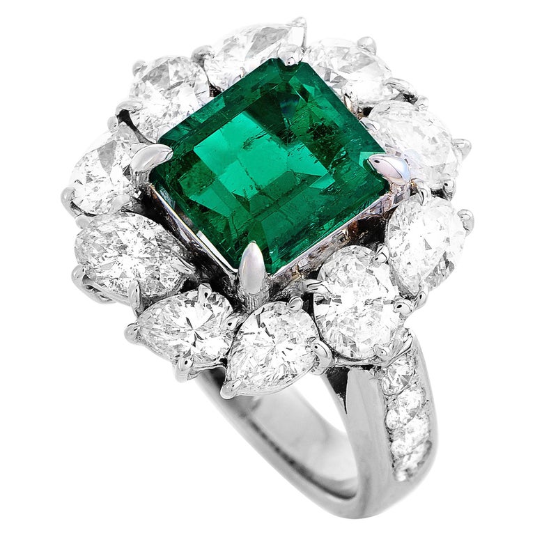 LB Exclusive Platinum 2.61 Carat Diamond and Emerald Ring For Sale at ...