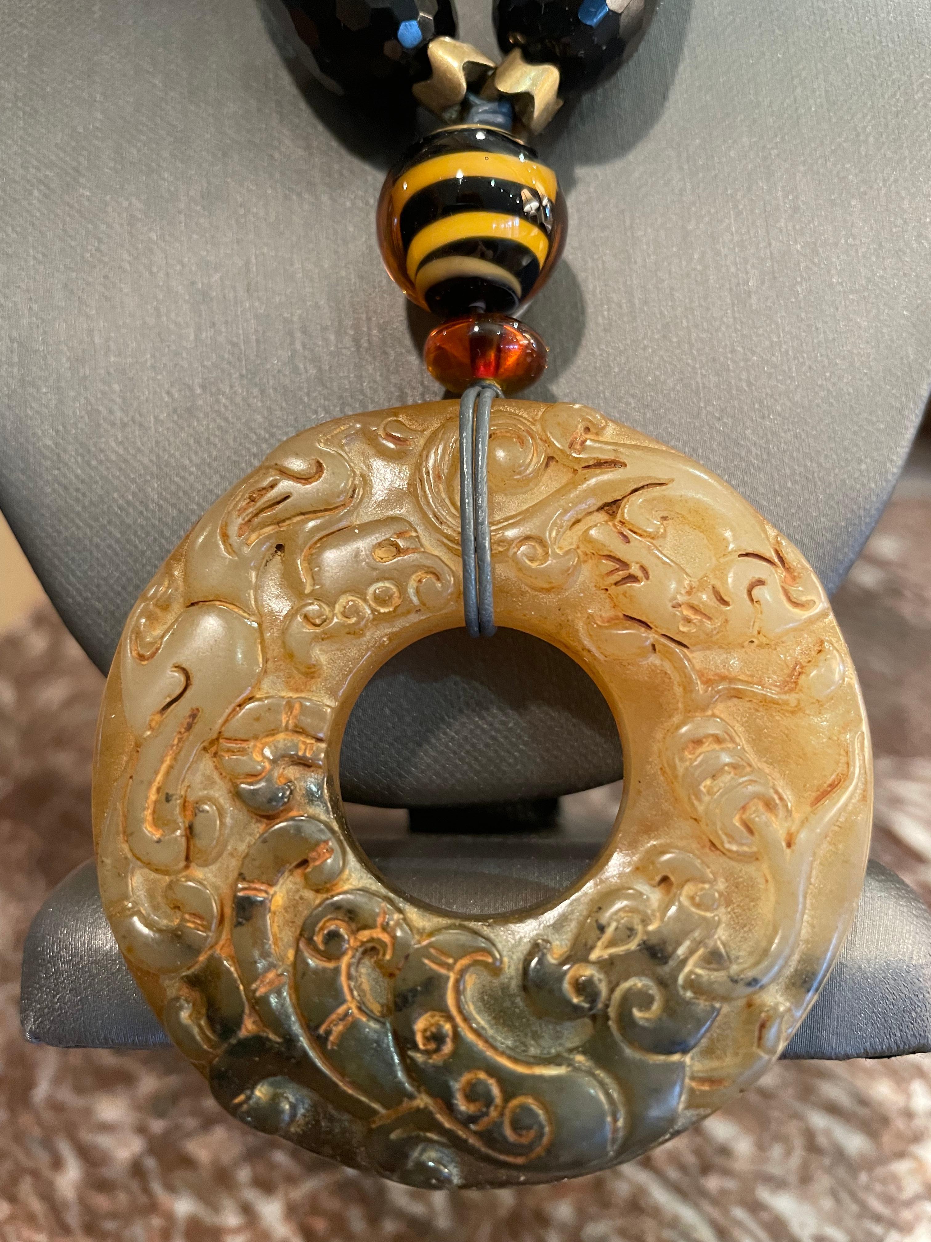 LB Jadeite carved donut pendant necklace with vintage jet, agate, brass and glas For Sale 2