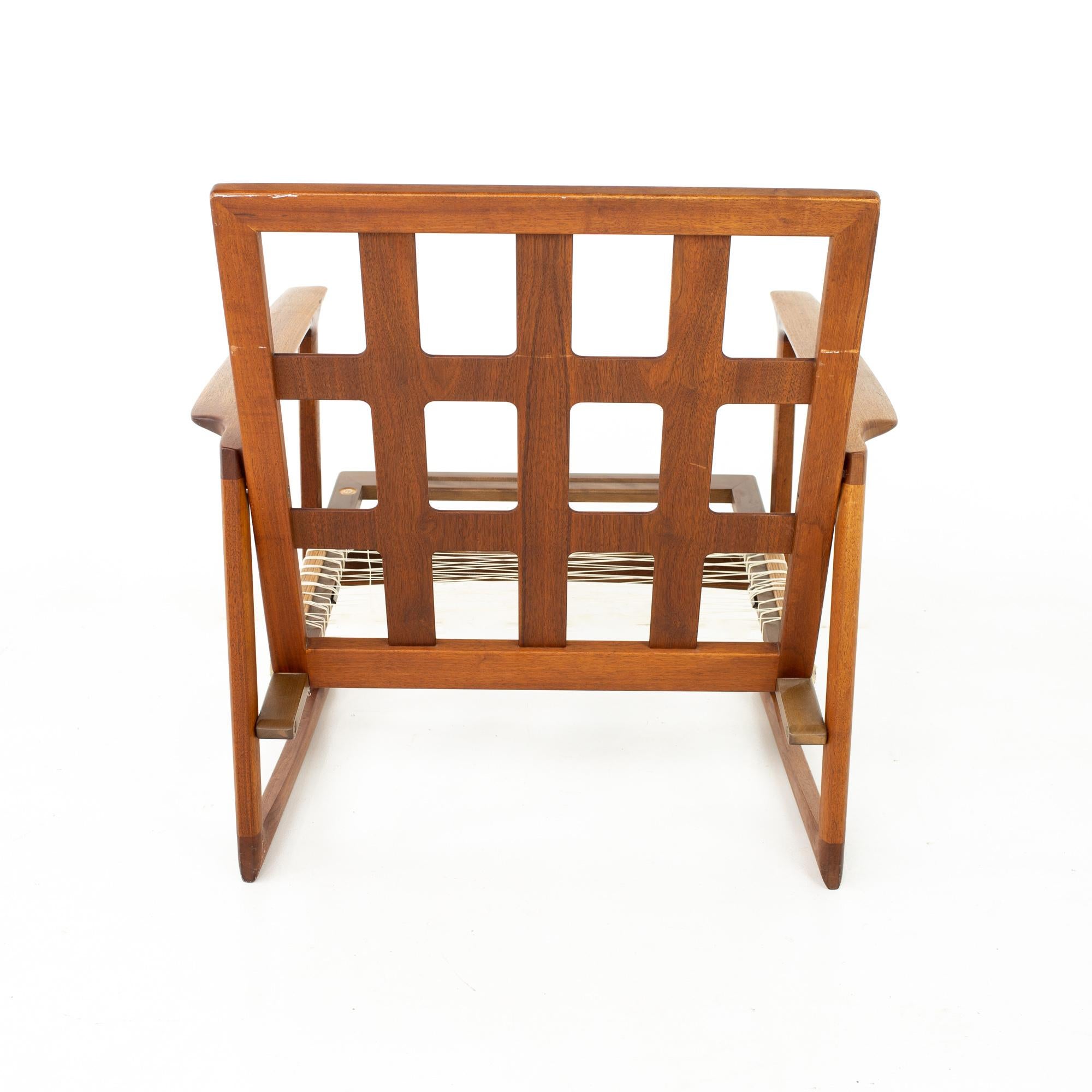 lb Kofod Larsen for Selig Mid Century Lattice Back Teak Sleigh Leg Lounge Chair In Good Condition In Countryside, IL