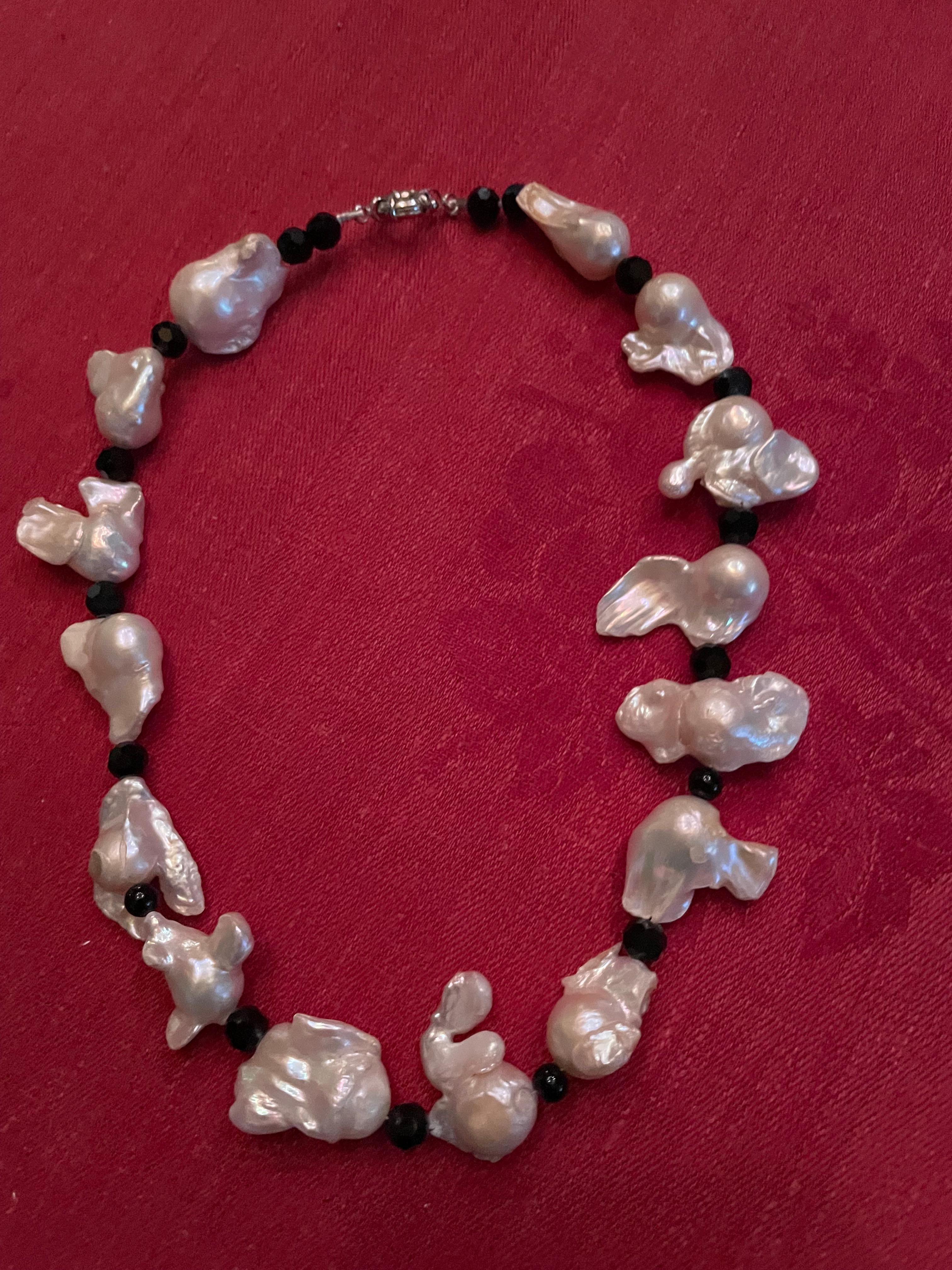 LB grande Perle Barocche Cristallo Nero Collana fatta a mano in argento Sterling in vendita 2