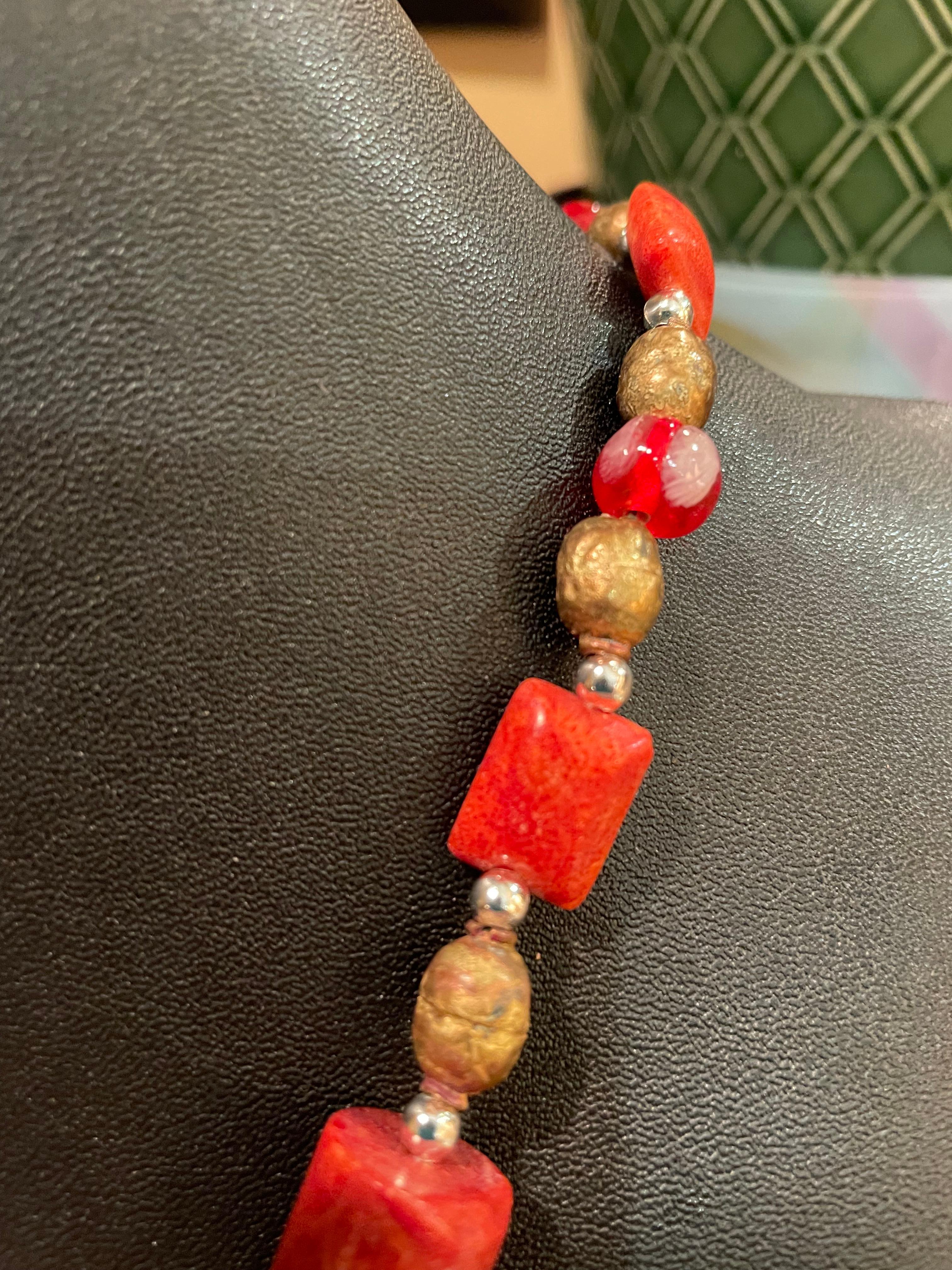 Women's LB offers a handmade, one of a kind, Venetian bead and coral necklace with brass For Sale