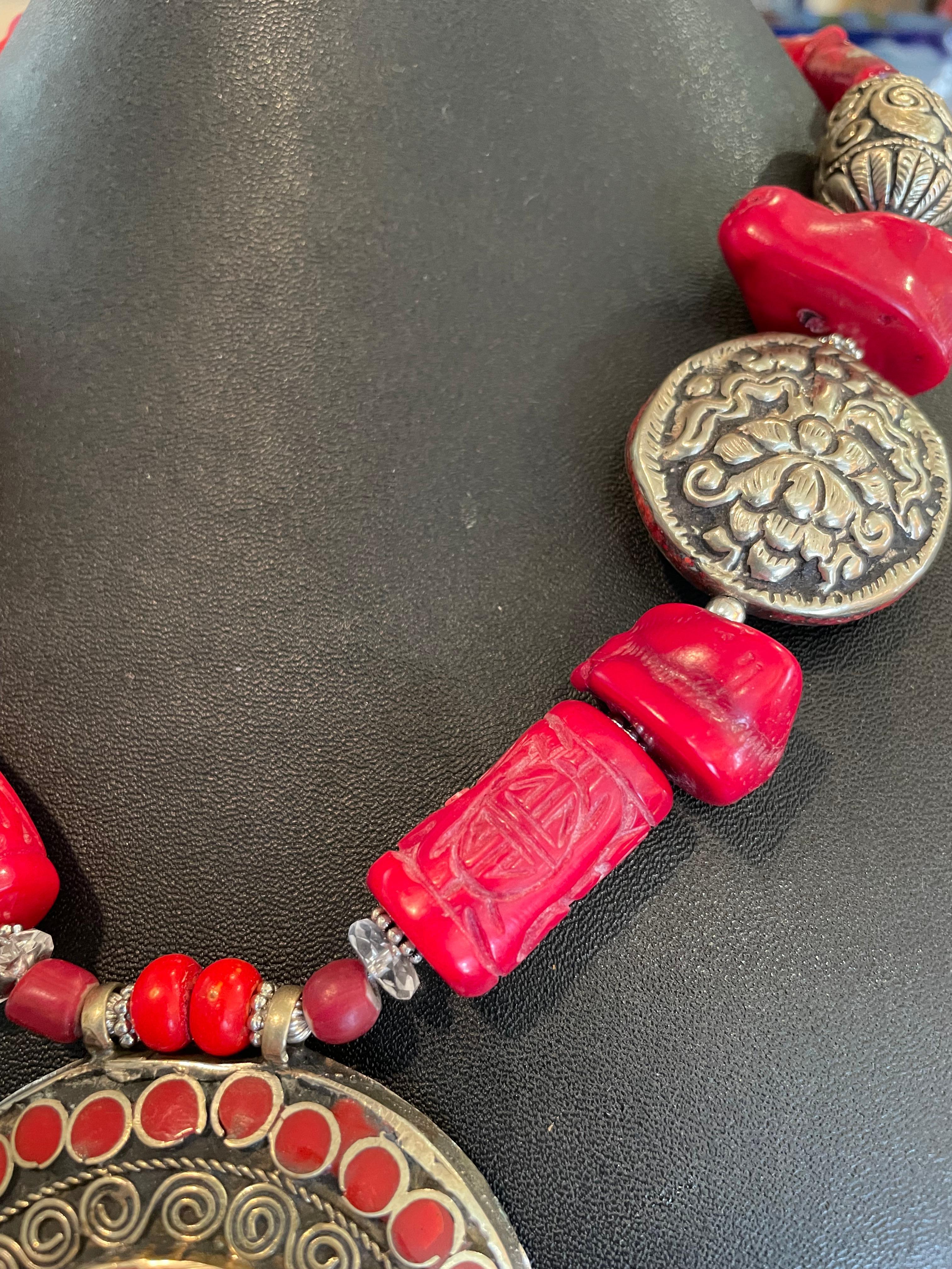 Bead LB offers a Tribal Tibetan Coral Silver pendant Coral Glass Silver necklace For Sale