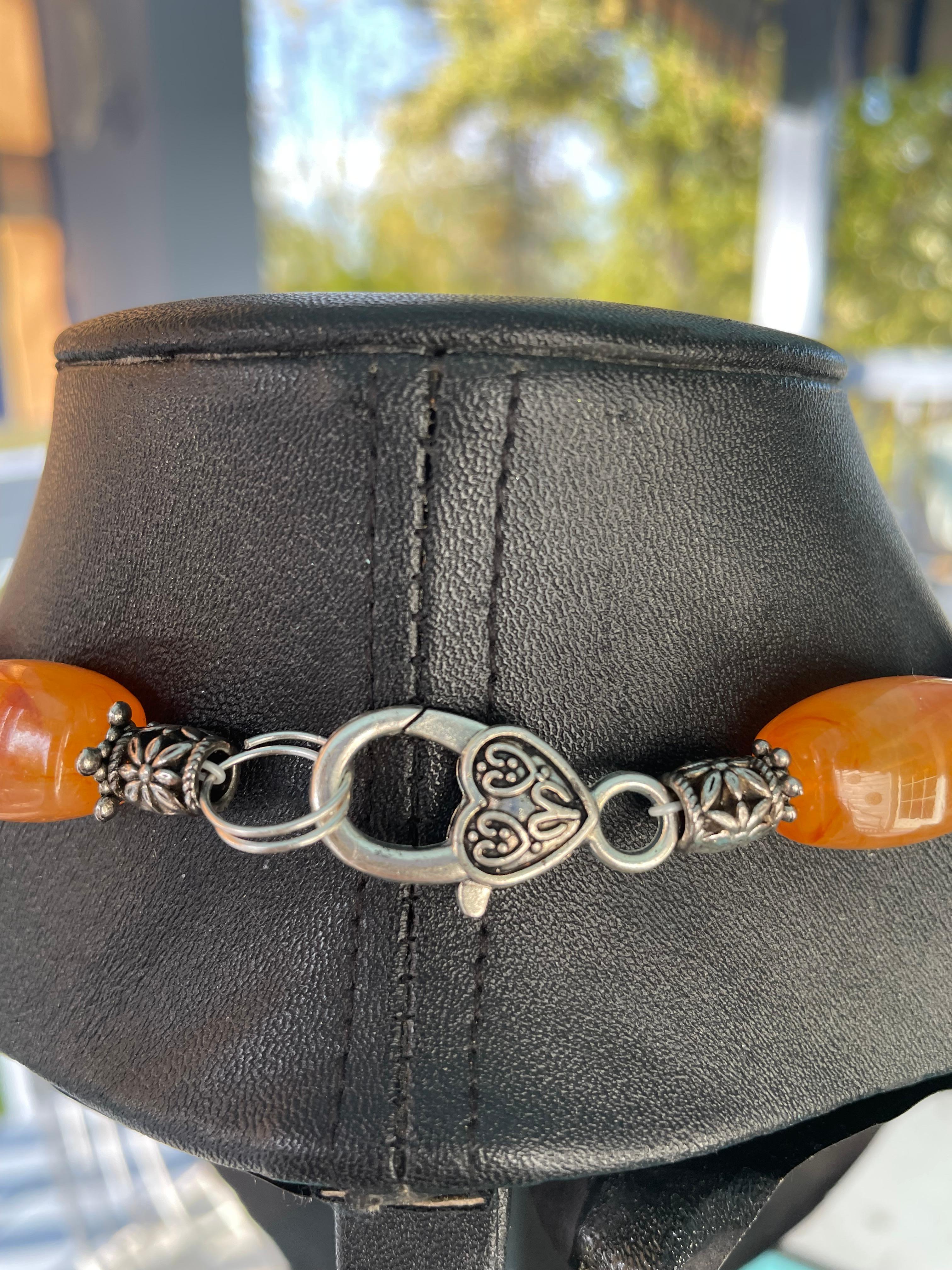 LB offers Bakelite Faceted Quartz Tibetan Amber Carnelian Sterling Necklace In Good Condition For Sale In Pittsburgh, PA