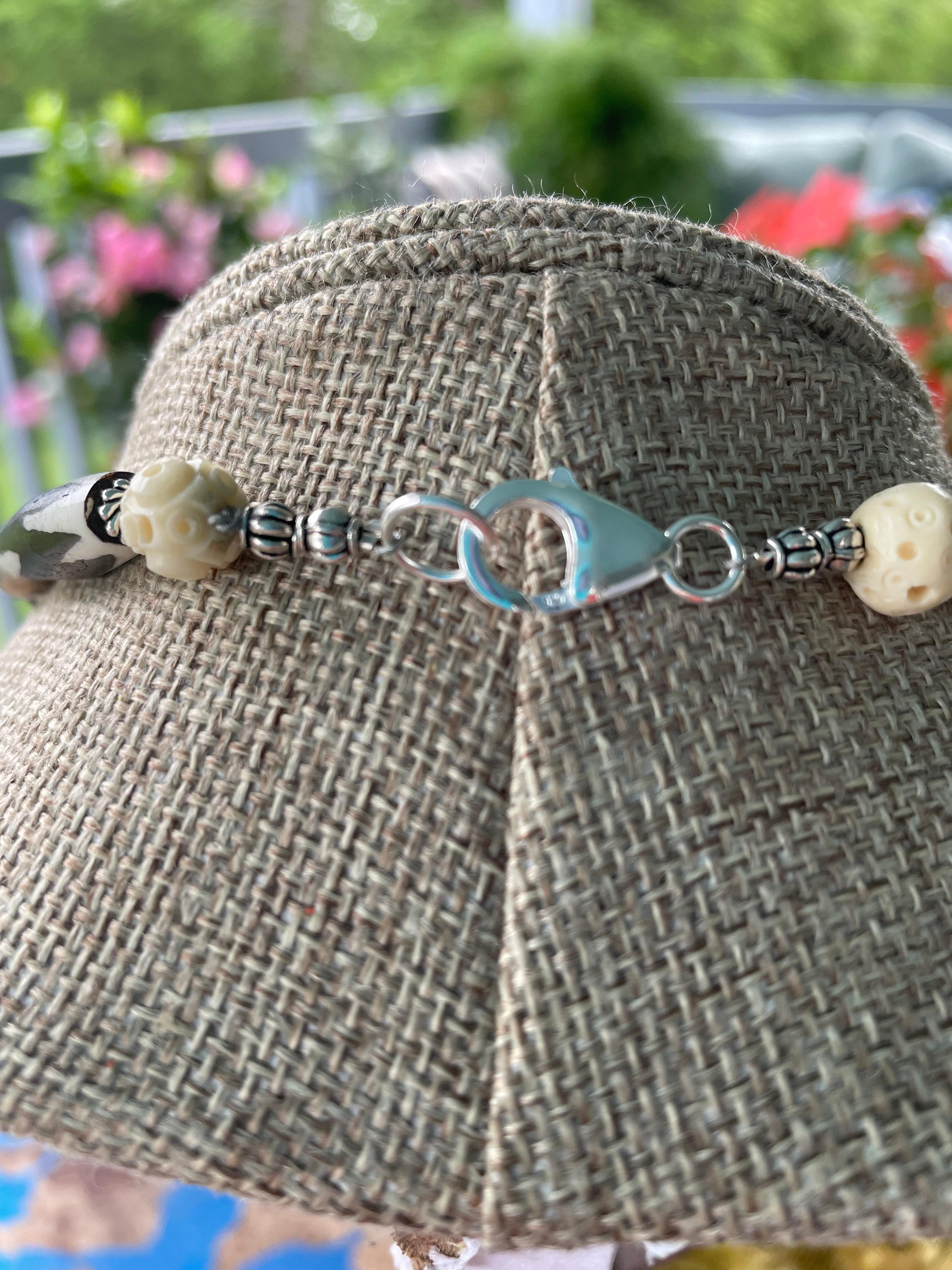 LB offers Bakelite Vintage Sterling Floral Brooch African Bone Ceramic Necklace For Sale 4