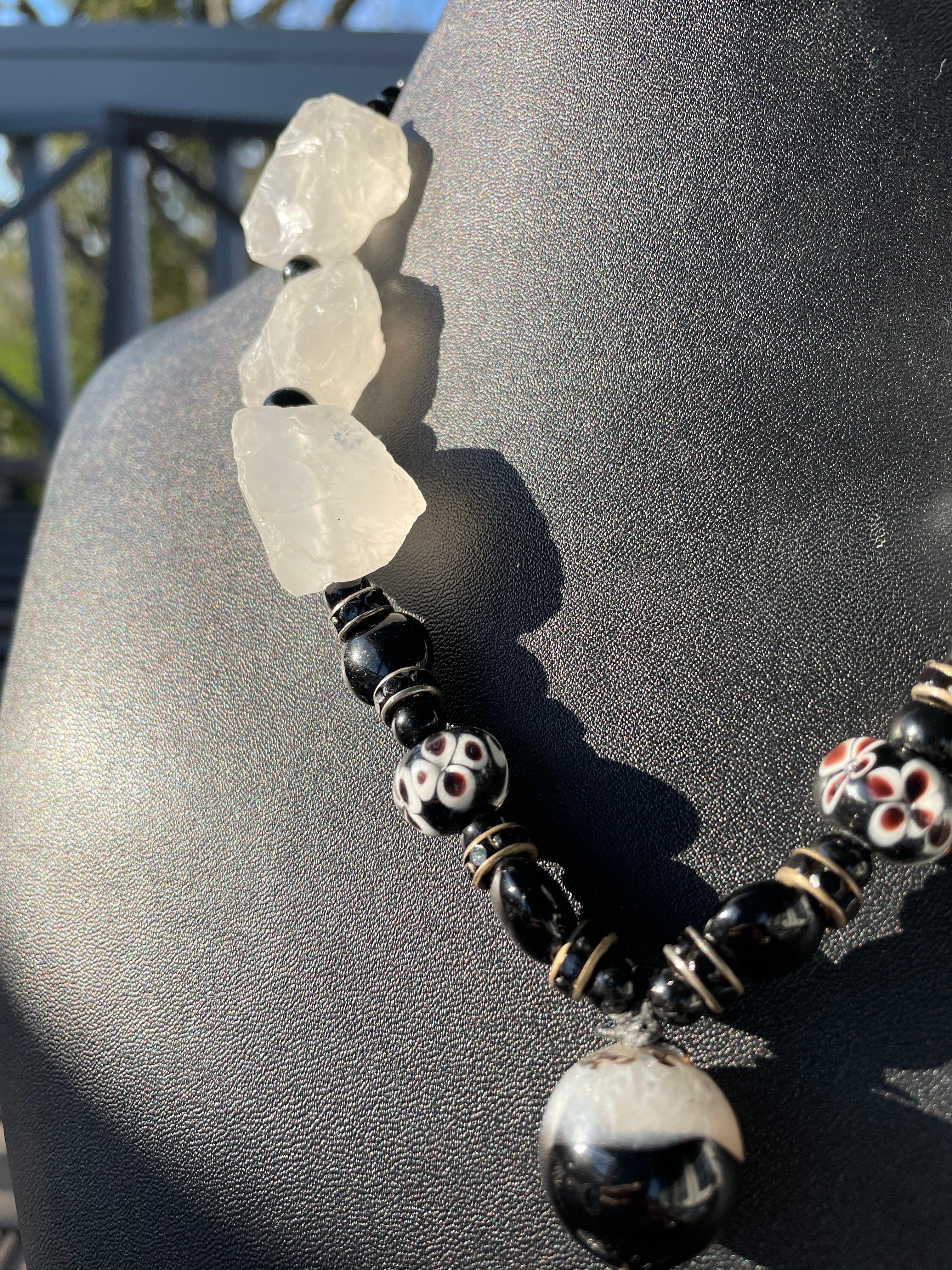 LB offers Carved Onyx Buddha pendant Rock Quartz Vintage Glass Onyx Necklace In New Condition For Sale In Pittsburgh, PA