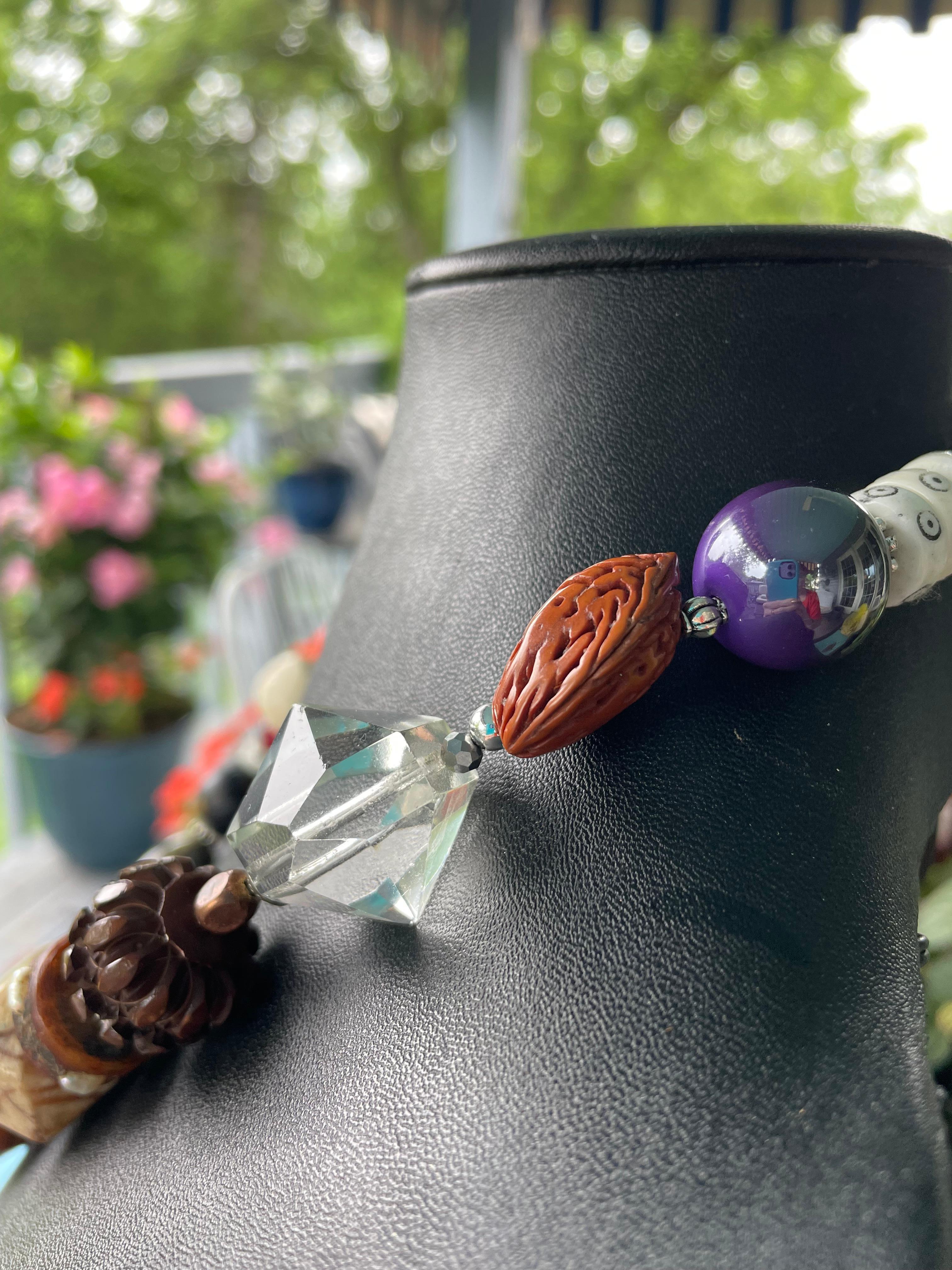da uomo o donna LB offre la collana Chunky African Bone Wood con semi di cristallo e agata in ceramica in vendita
