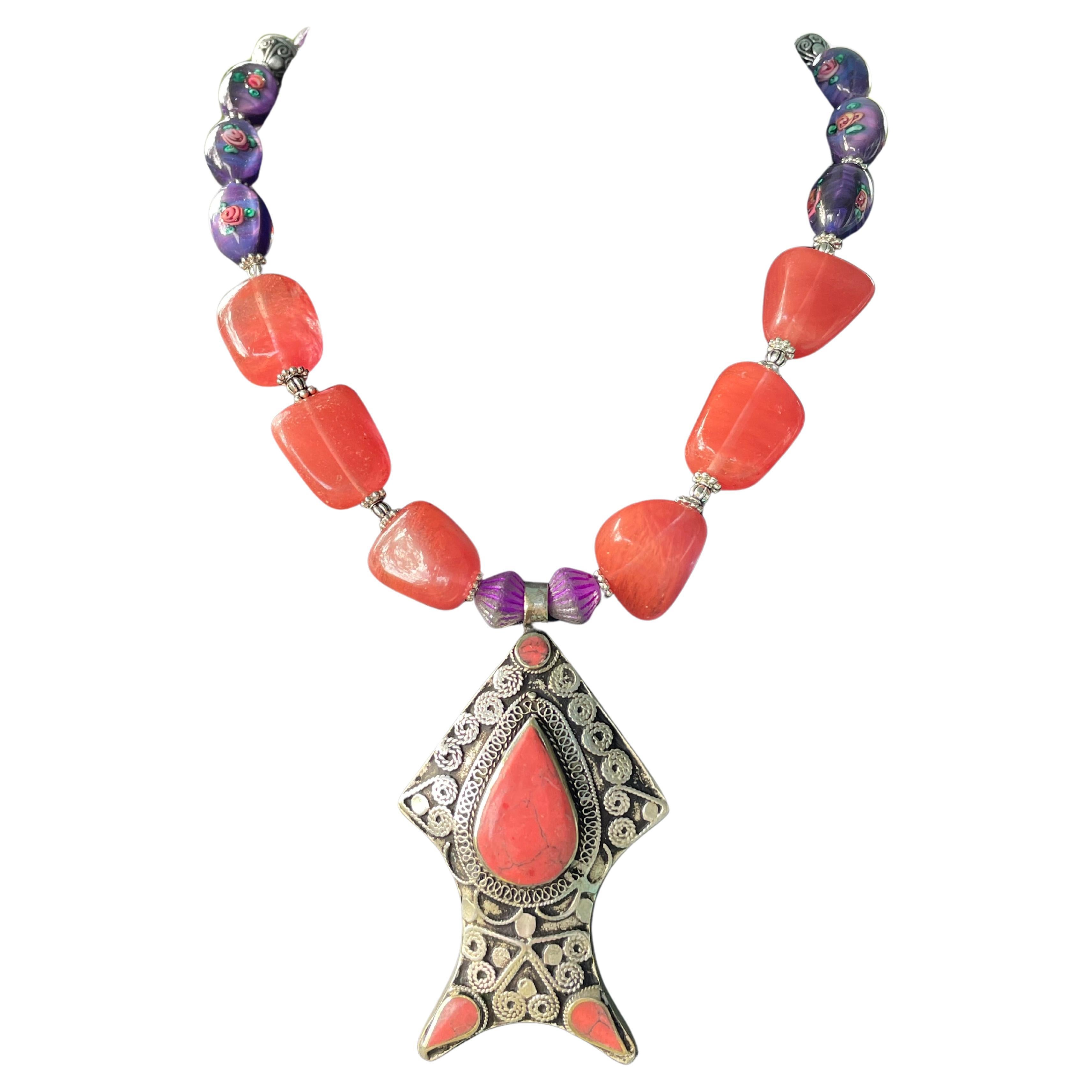 LB ofrece Coral Tibetano Colgante de pez Cuarzo rosa Cristal veneciano Collar de plata en venta