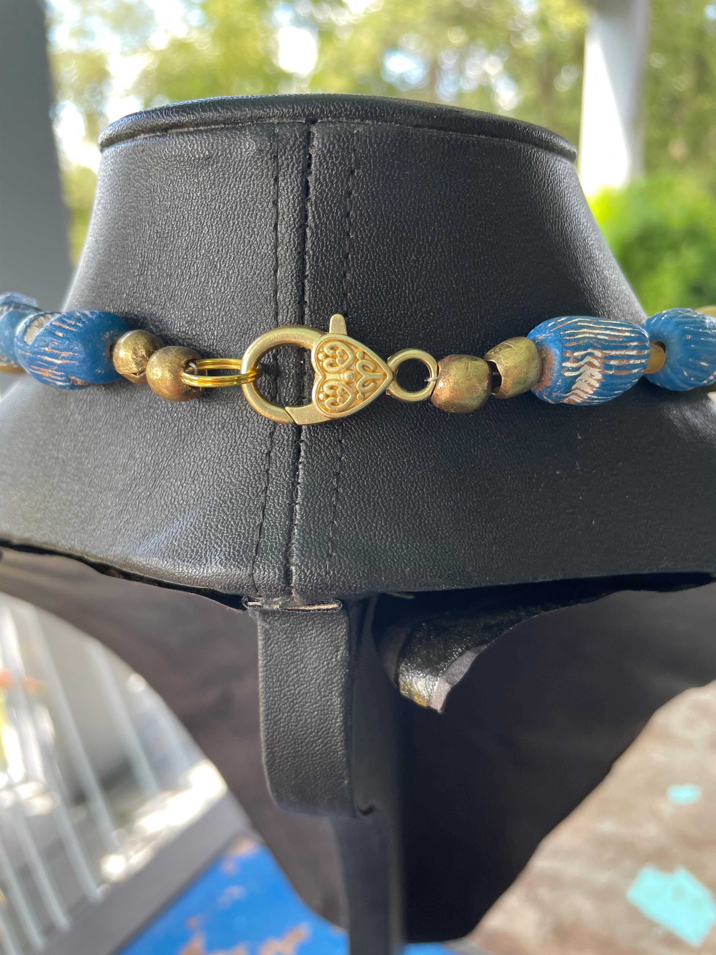 LB offre una collana di argilla africana in stile Deco in bachelite lustrata tibetana 