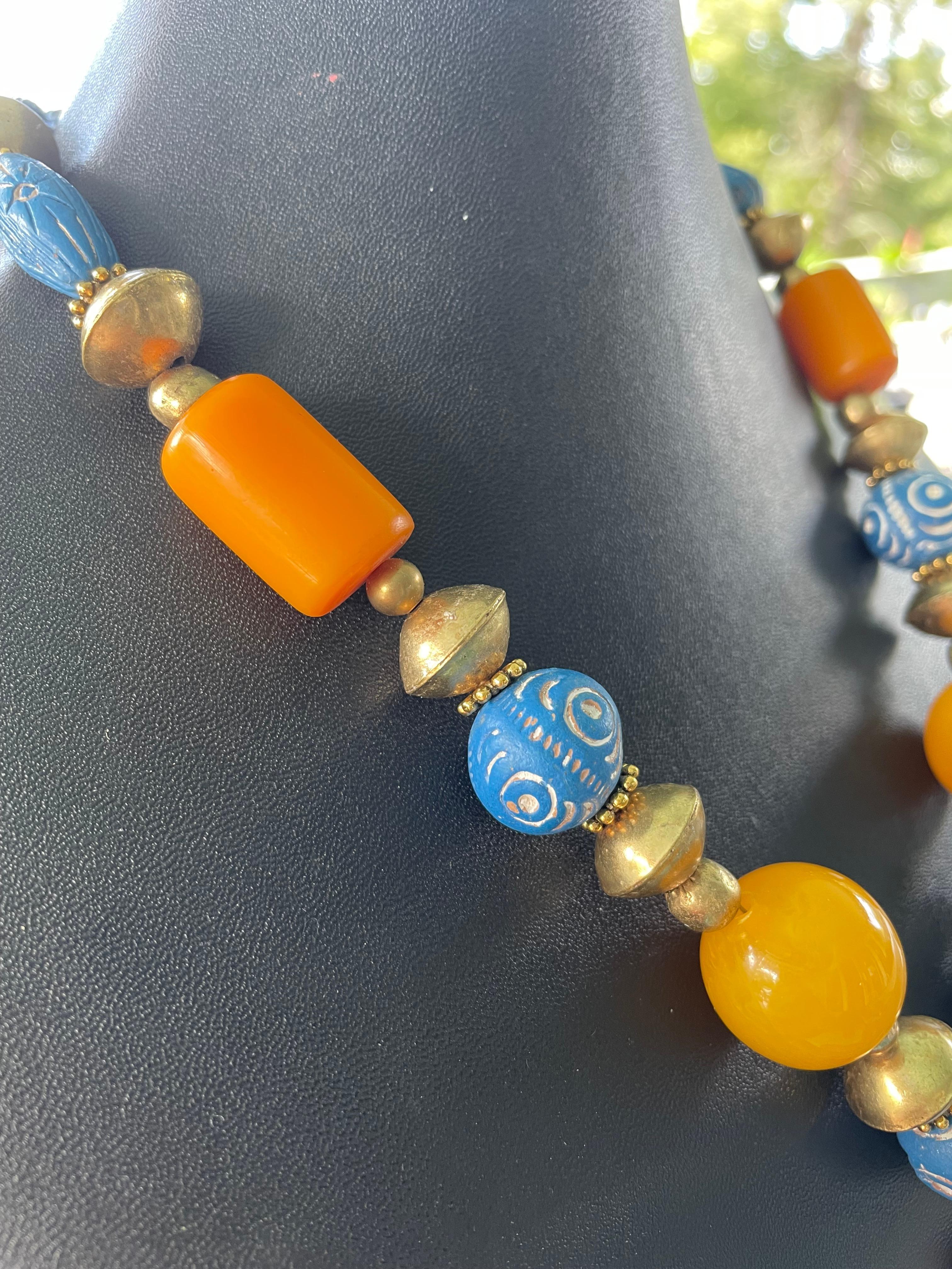 LB offre una collana di argilla africana in stile Deco in bachelite lustrata tibetana 