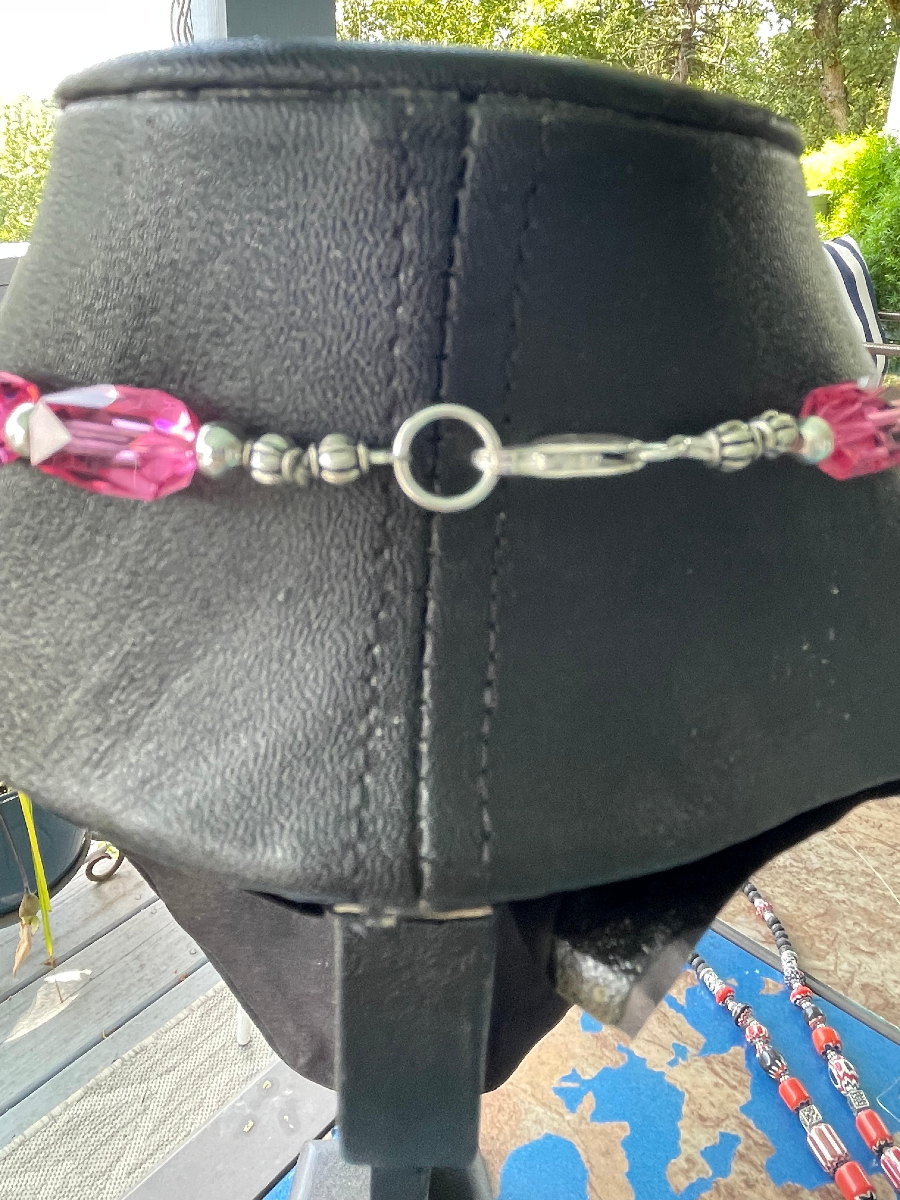 LB offers Deco vintage crystal brooch blown glass pink crystals Necklace For Sale 2