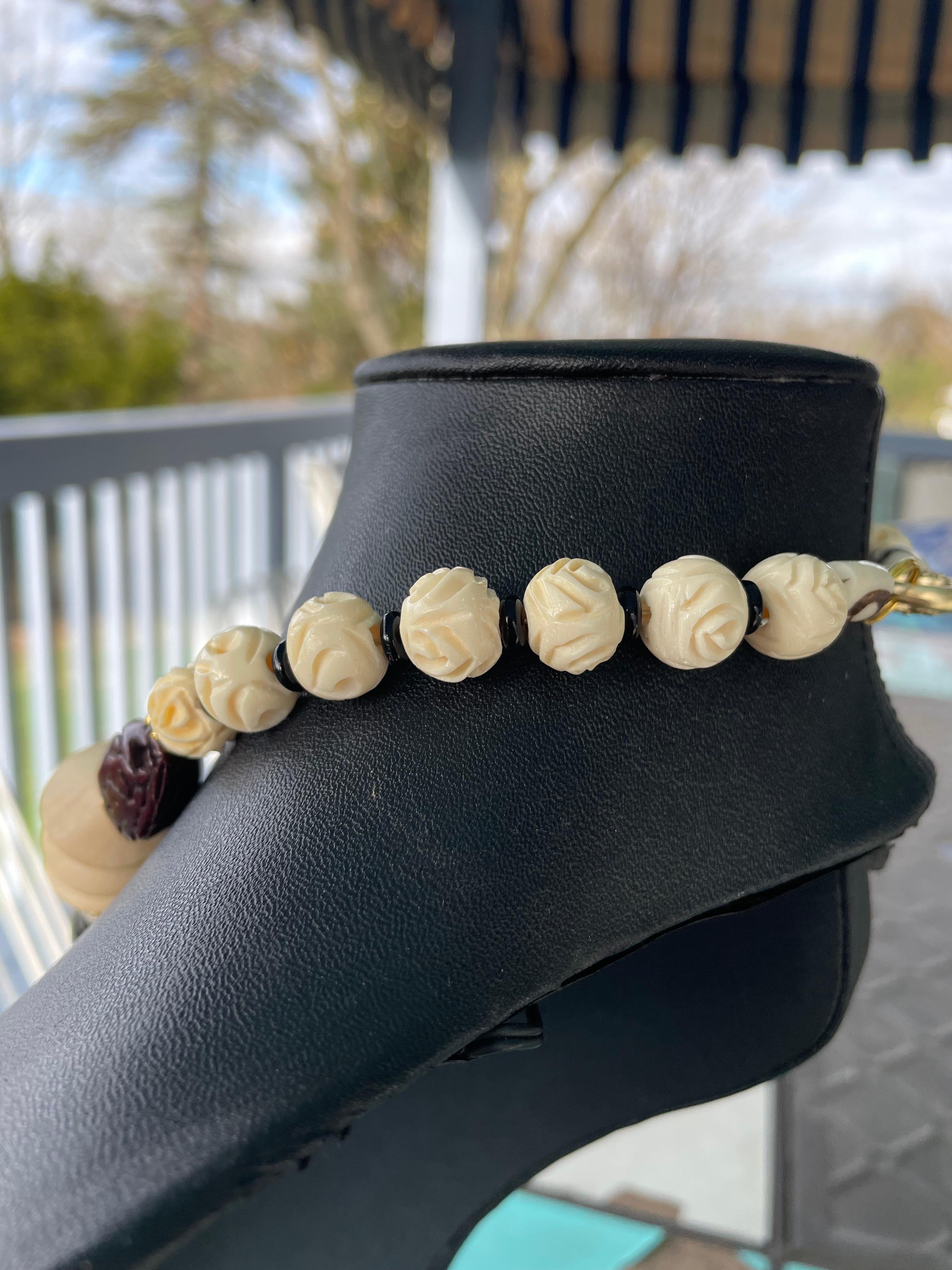 LB bietet indischen Knochen eingelegt Anhänger afrikanisches Glas Pfirsich Gruben Wood Bone Halskette im Angebot 5