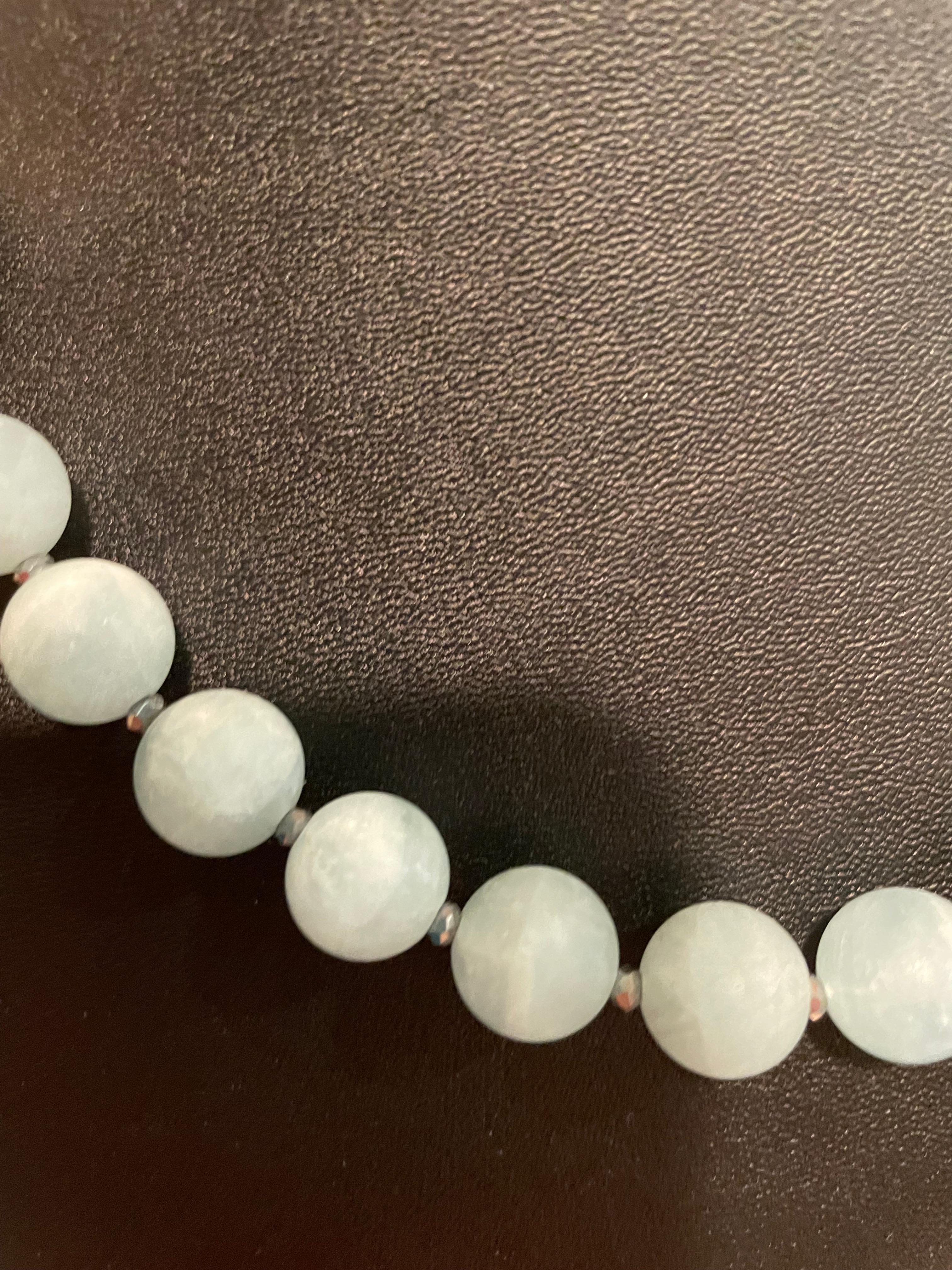 LB offers Large Aquamarine beads and Baroque Pearls Sterling Silver necklace In New Condition For Sale In Pittsburgh, PA